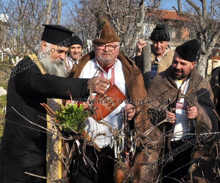 На четири места празнуват Трифон Зарезан в димитровградско