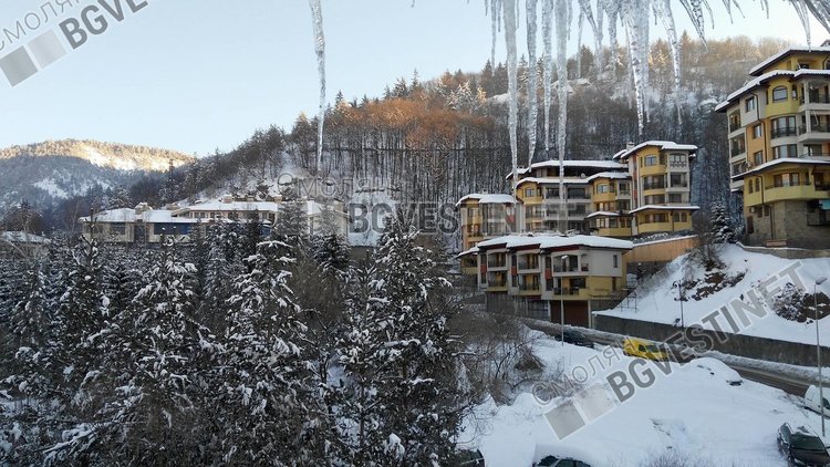 Времето днес: Облачно с превалявания. Внимавайте за поледици
