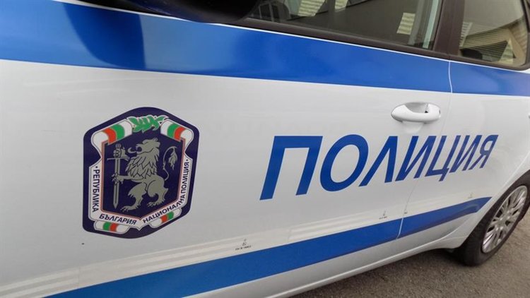 При битов скандал: Двама първомайци се биха, единият нападна с нож