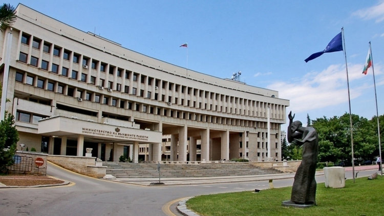 В Сърбия се налагат по-сурови пътни глоби от вчера, предупреди МВнР
