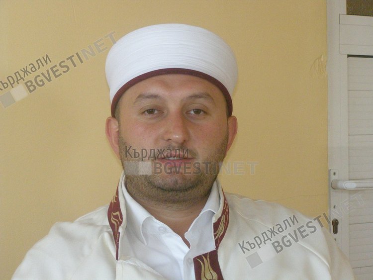 Районният мюфтия Бейхан Мехмед поздравява мюсюлманите  за свещената вечер „Мирадж”
