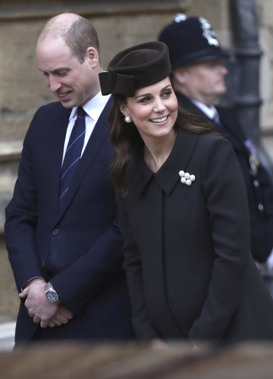 Кралският говорител обяви как ще се казва бебето на Кейт