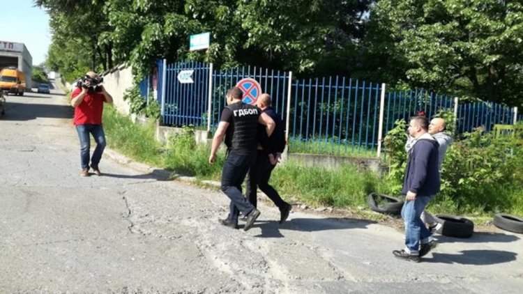 Шестима от задържаните 10 служители на ДАИ остават в ареста