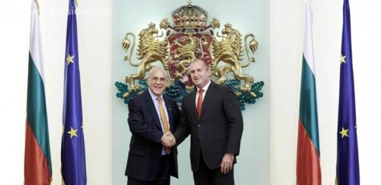 Президентът иска дата за присъединяване в ОИСР