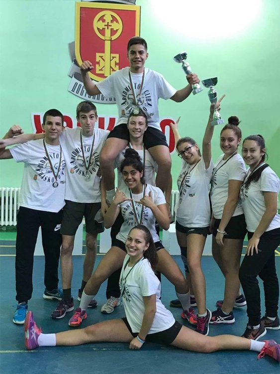 Юношите и девойките от Хасково са вицешампиони от Държавното по бадминтон
