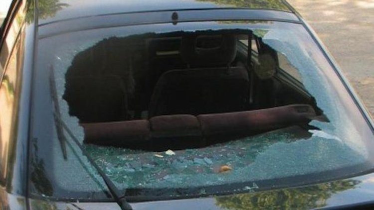 Три катастрофи за ден, пожарната тегли закъсал тир