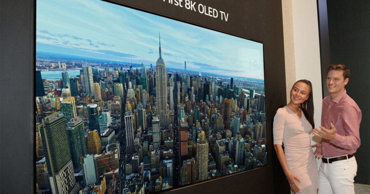 LG представи 65" и 88" екрани с 8К резолюция и звучаща повърхност