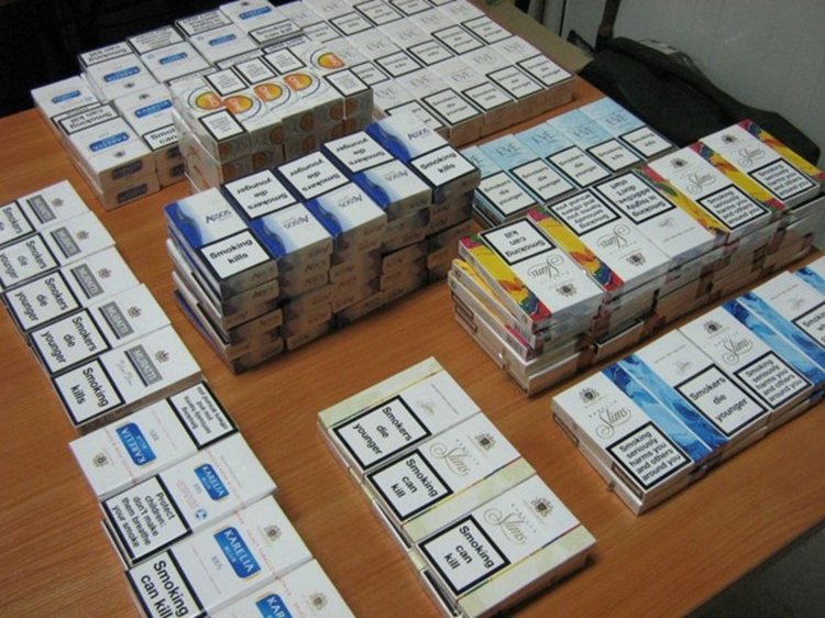 Пътници в автобус носят близо 11 560 незаконни цигари и 350 стоки менте