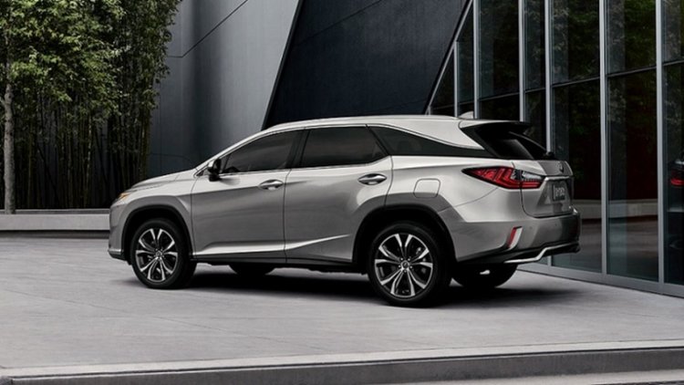  "Lexus" планира спортен SUV