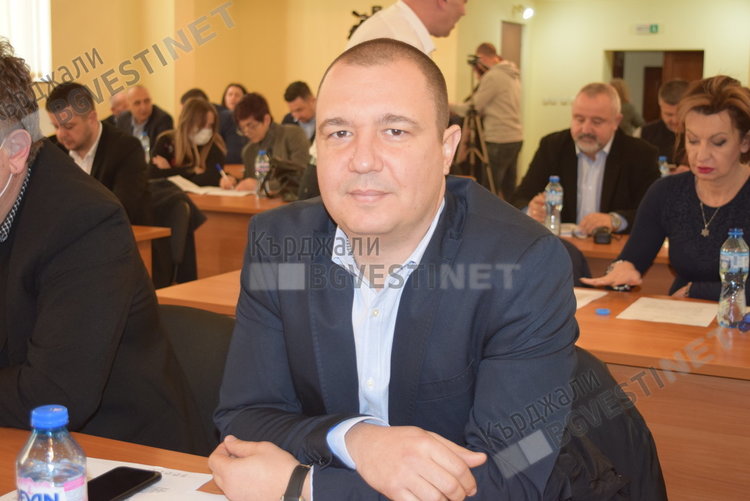 Радослав Милев пожела сам да финансира излъчването на живо на сесиите