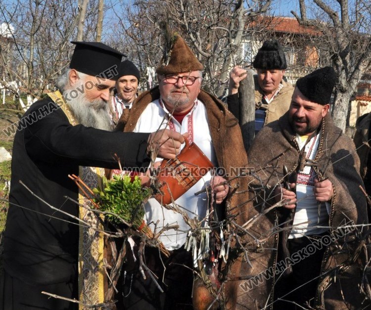 С дегустация на вина ще отбележат Трифон Зарезан в Черногорово