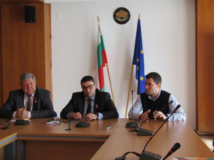 Най-добрата частна академия за програмисти стъпва в Смолян, обучението е безплатно, но се търси финансиране