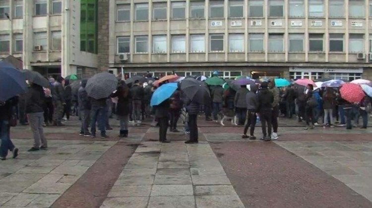 Засиленото полицейско присъствие в Габрово продължава