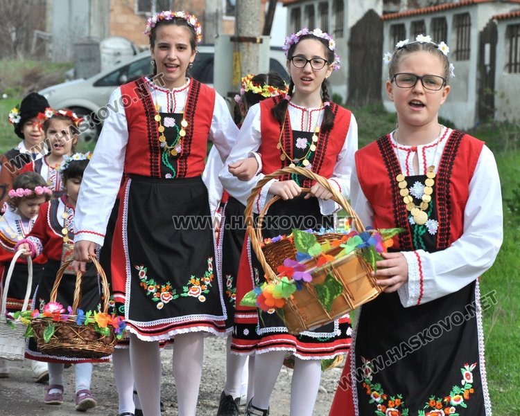 Лазаровден е !