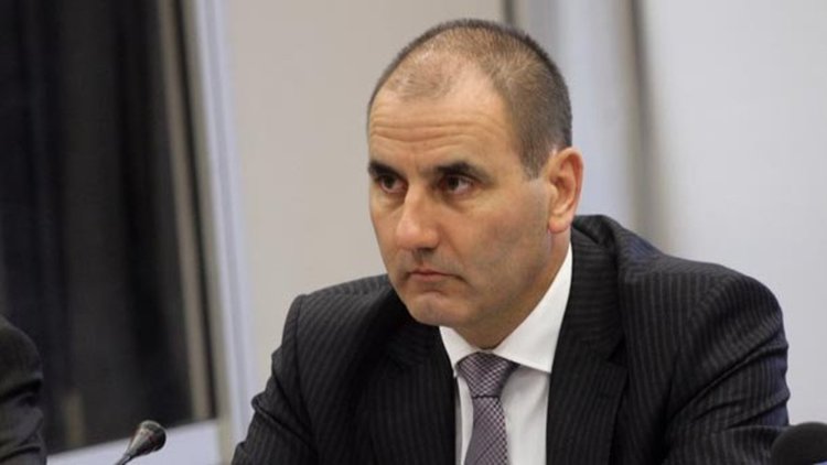  Цветанов подава оставка от всички ръководни постове