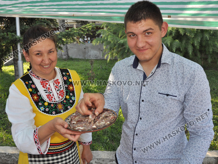 Празник на пуската доведе гости в село Ябълково