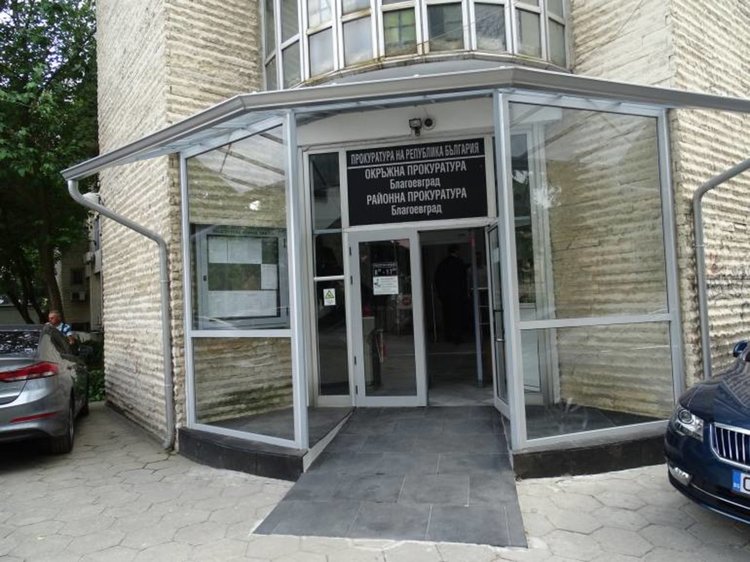 На съд за влизане в чужд Фейсбук профил, заплахи и държане на порнографски материали