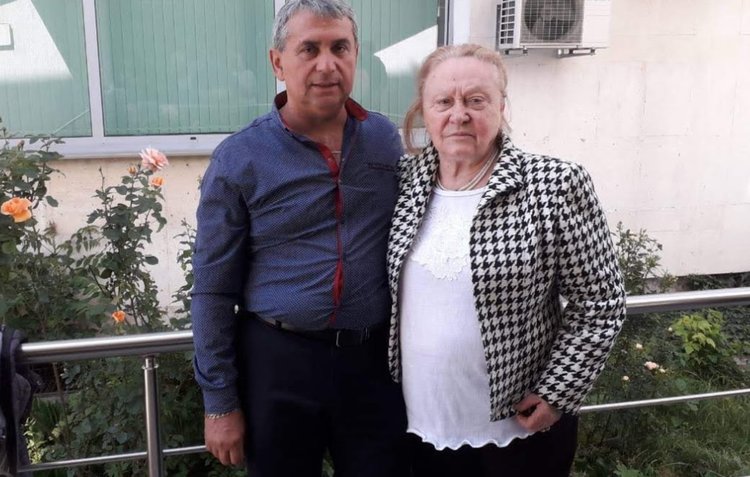 Дарителката Ангелина Димова: Правете всичко с любов