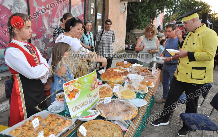 Празник на житото, брашното и хляба събра кулинари в Гарваново