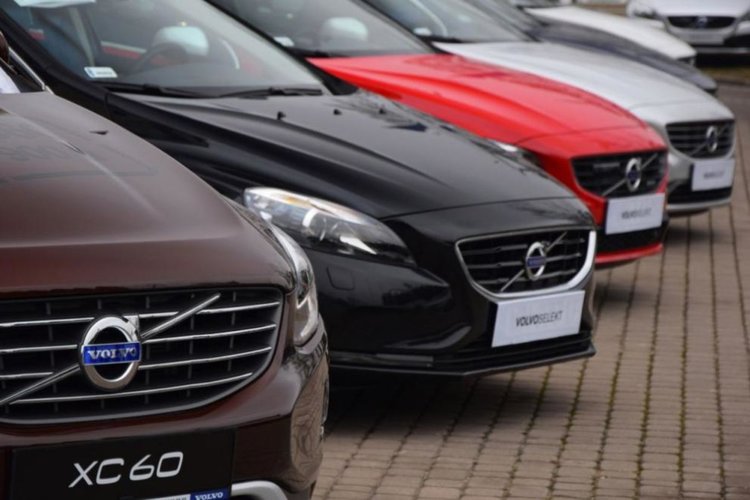 Дефект: Volvo изтегля над 500 000 автомобила в света