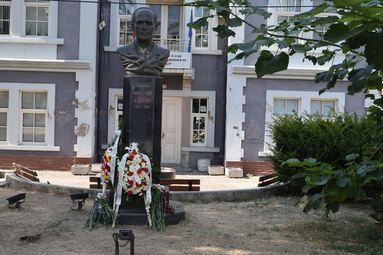 Асеновград отбеляза 100 години от рождението на Николай Хайтов