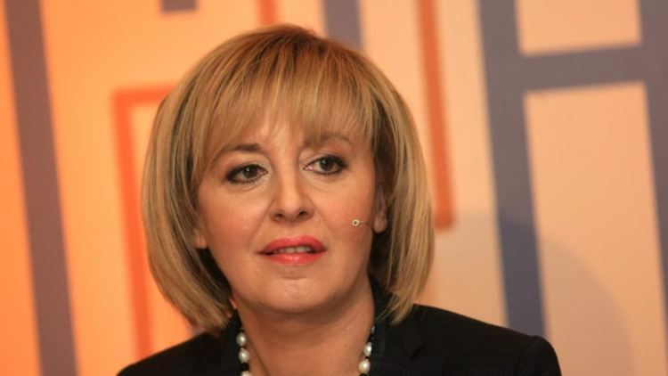 Манолова атакува манипулациите и фалшификациите в изборния процес в съда