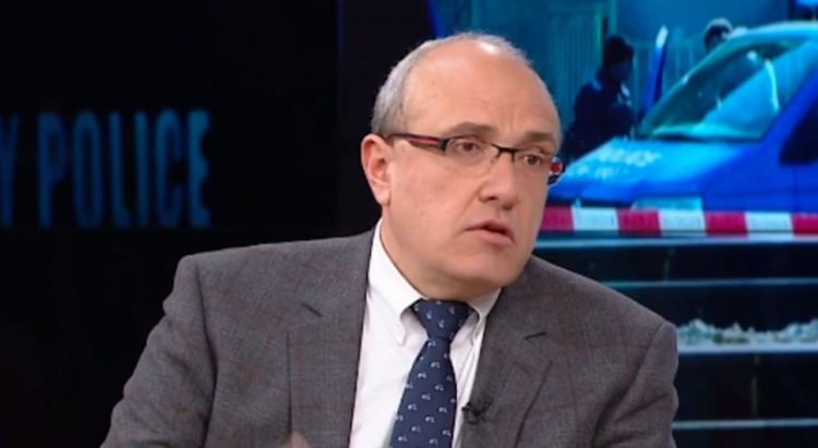 Тиха, спокойна и податлива на манипулации - профилът на обвинената банкова служителка