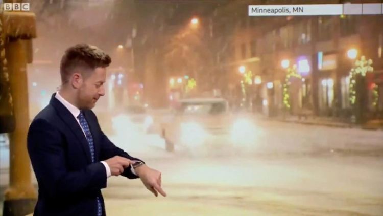 Siri и метеоролог спорят в ефир ще вали ли сняг (видео)