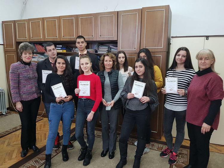 Златаровци уверени по стъпалата на знанието