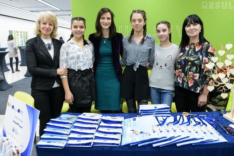 Ученици от ОУ "Христо Смирненски" - делегати на Конференция Еразъм+