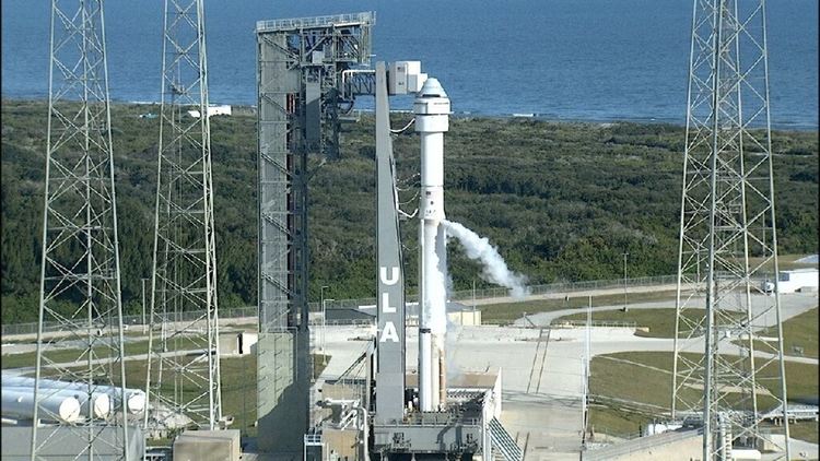 Корабът Starliner с екипаж на първа мисия до МКС