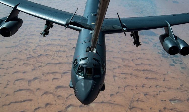САЩ разполагат шест бомбардировача B-52 Stratofortress в Диего Гарсия