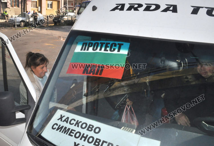 Превозвачите в готовност да  спрат автобусите в понеделник