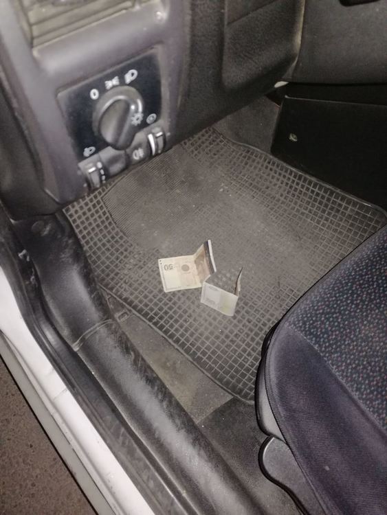 Шофьор от Асеновград пробва да подкупи полицай при проверка