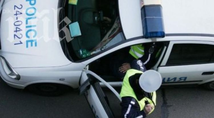 Задържаха кметски наместник с над два промила зад волана на "Мерцедес"