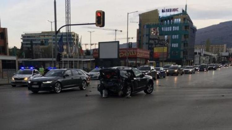 Милен Цветков загина в тежка катастрофа в София