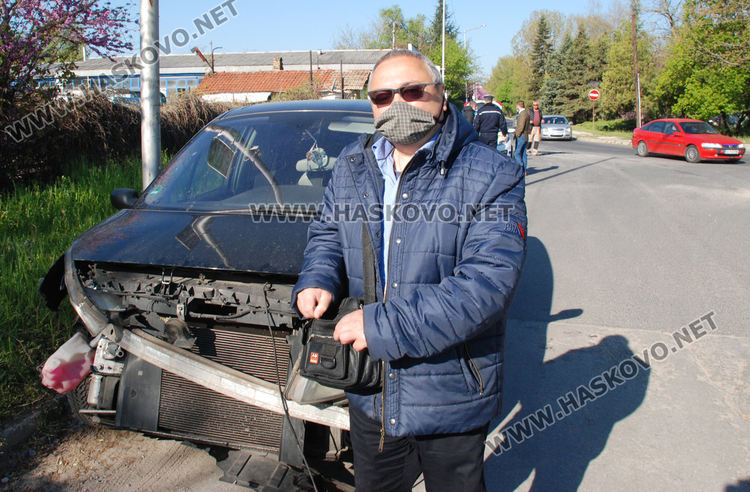 Употребил алкохол водач на лек автомобил се заби в багер на "Екопрогрес"