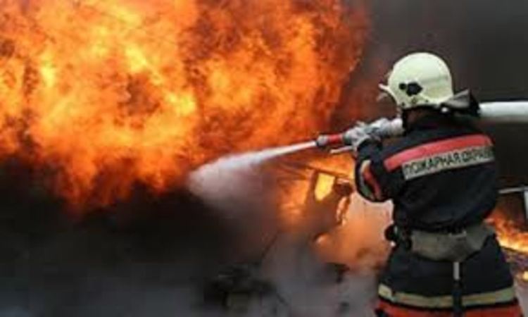 Човешка небрежност подпали производствен цех, щетите са големи