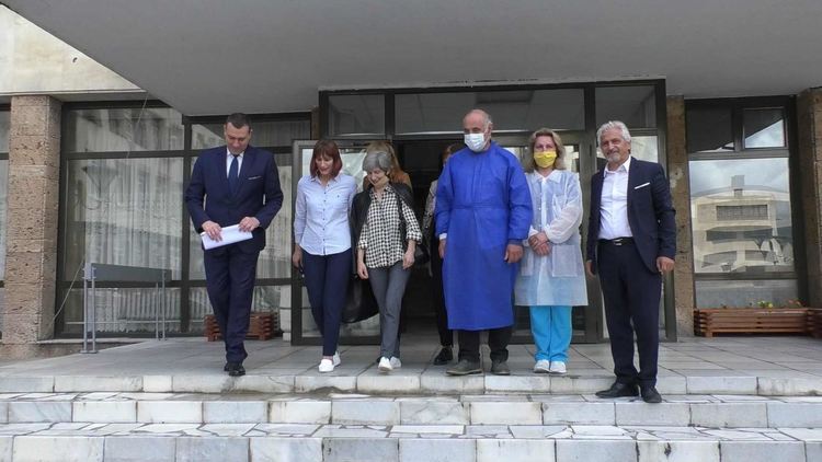 По идея на работниците, голяма козметична компания направи дарение на смолянската болница за 20 хиляди лева