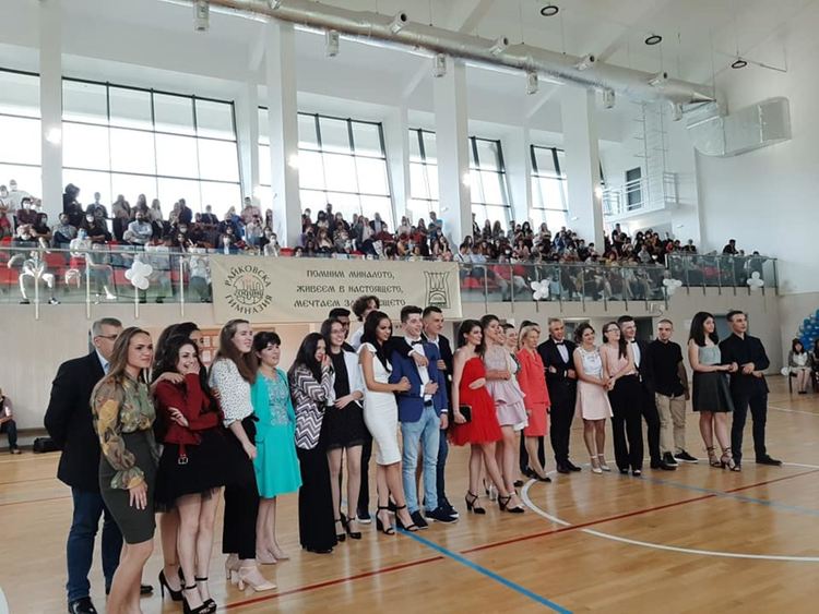 Природоматематическата гимназия изпрати випуск 2020 с 29 отличници 