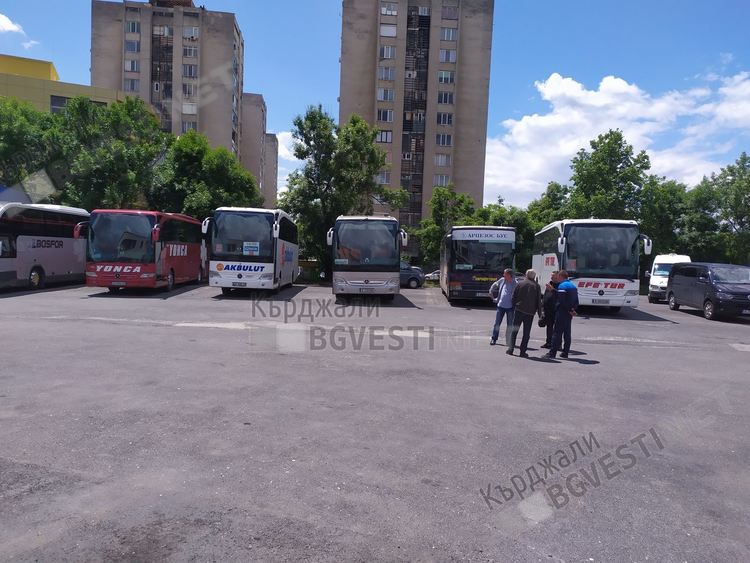 Изселниците са уплашени от ситуацията с COVID 19 в Кърджали, страхуват се да идват за Курбан Байрама