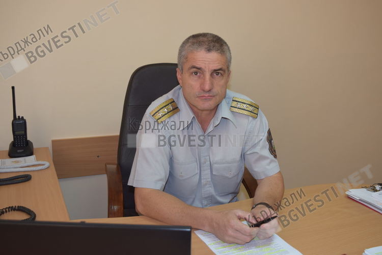 Пожар гори край "Теклас България", ситуацията е под контрол