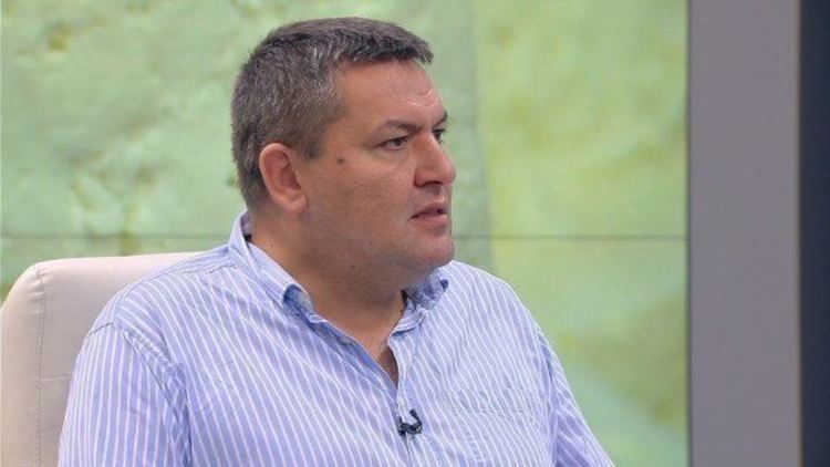 Маските на открито са политика, а не наука