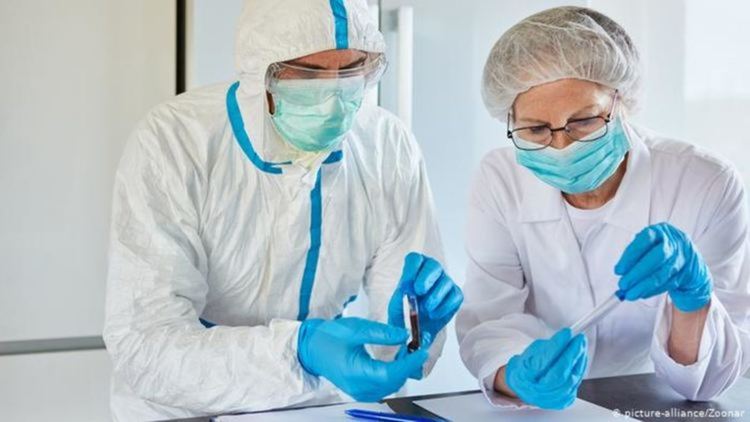 Двама учители са сред новозаразените с коронавирус 18 души от димитровградско