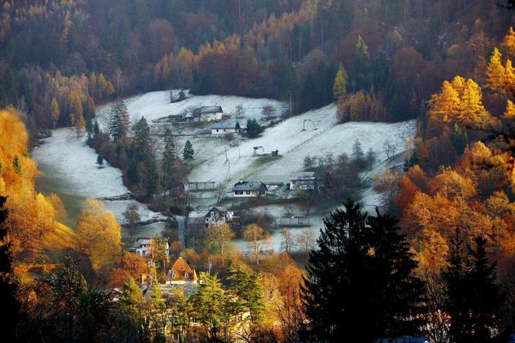 Слънчево в Южна България, мъгли и сняг в Северна