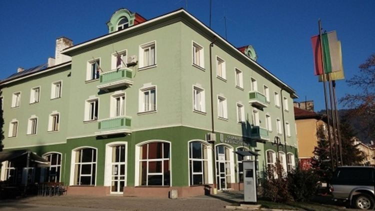 В Рудозем вдигнаха двойно данък сгради, увеличават се и заплатите на кметовете