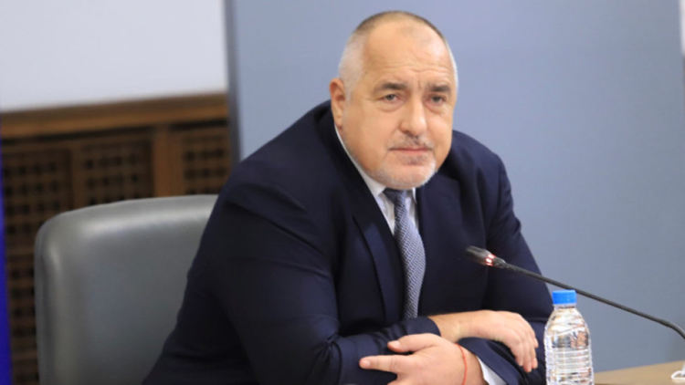 Борисов: С поканата за консултации президентът иска да си измие ръцете