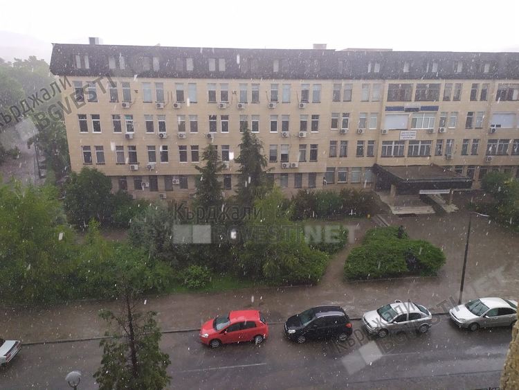 Облачно със слаби превалявания от дъжд днес в Кърджали, за областта жълт код за валежи