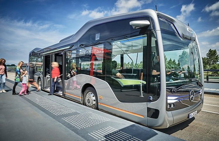 Първи търговски тест на безпилотни автобуси в Сингапур