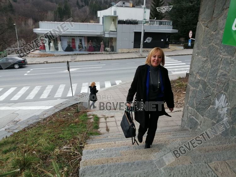 Манолова в Смолян: Подкрепяме ветото на президента за „надглавния“ прокурор